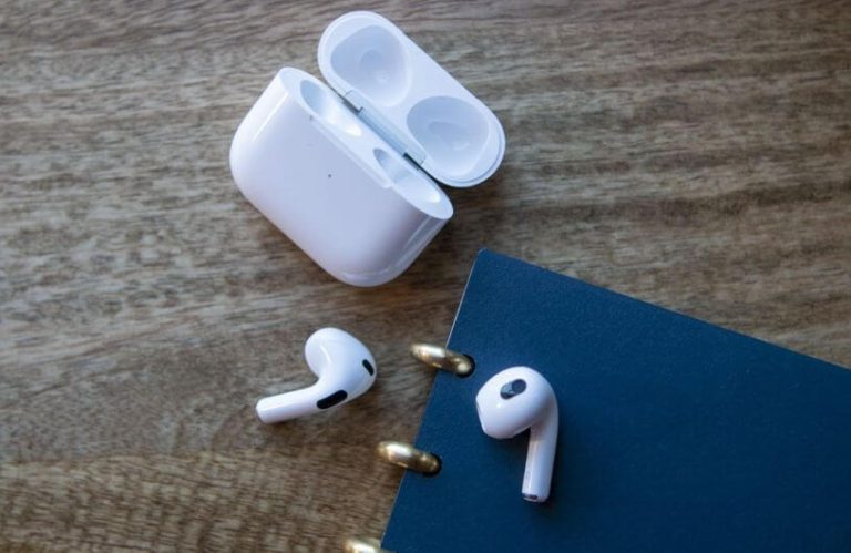 AirPods to Roku TV